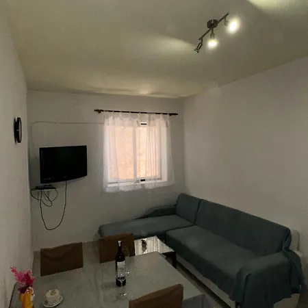 Jurica I Ankica Apartment *