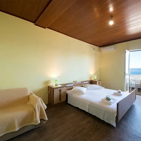 Jurica I Ankica Apartment *