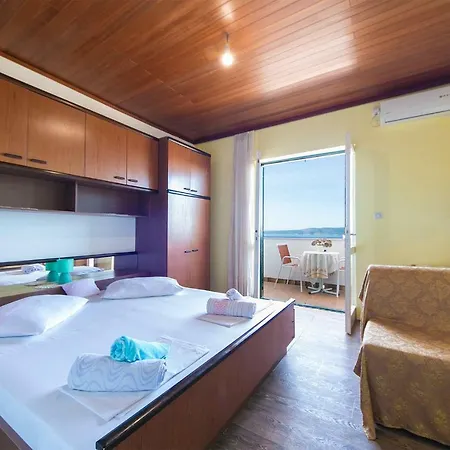 Jurica I Ankica Apartment *